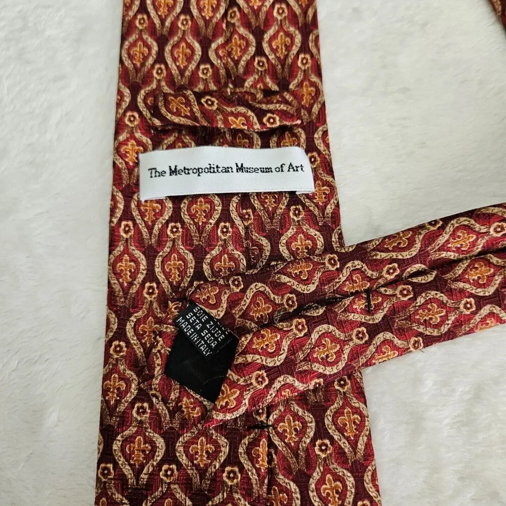 Metropolitan Museum Of Art Fleur-de-lis 100% Silk Mens Necktie Red Orange‎